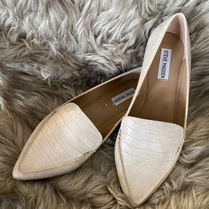 Steve Madden beige flats size 9